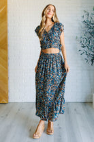 Flutter of Florals V-Neck Crop and Skirt Set on Casey size small