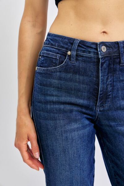 Judy Blue Tummy Control Straight Jeans in Dark Wash with 5 pockets